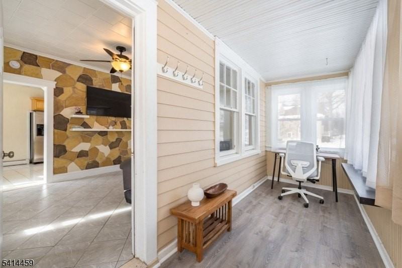 529 Ainsworth St - Photo 3 of 28