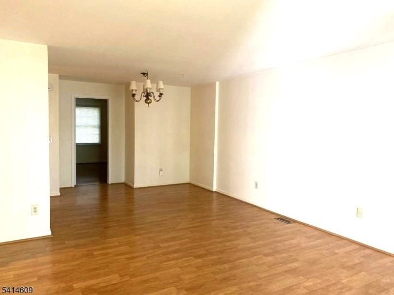 123 Smithfield Ct #123 - Photo 3 of 9