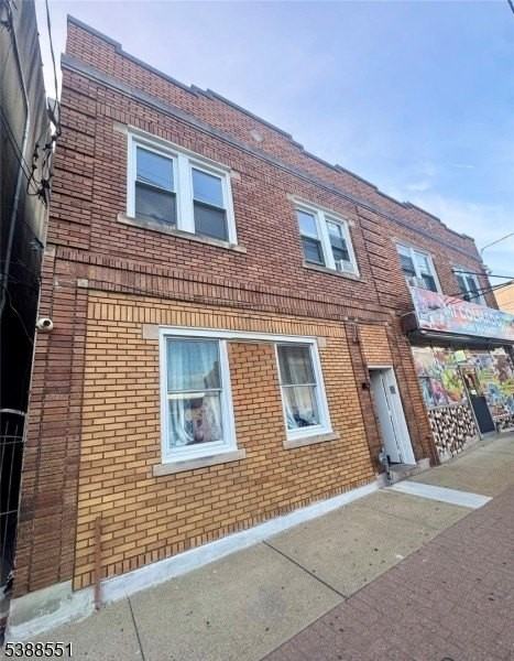 227 Harrison Ave - Photo 2 of 10