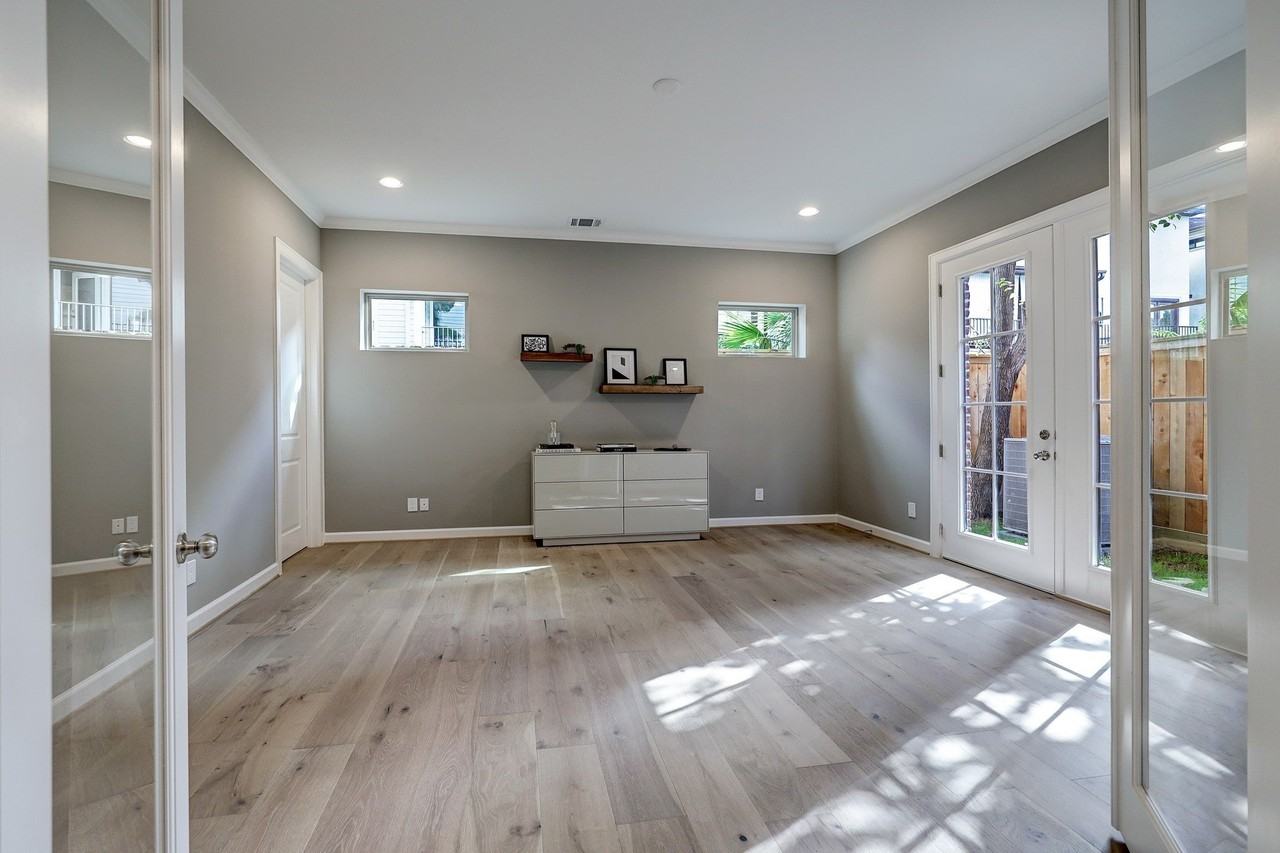 505 Reinicke St - Photo 4 of 21