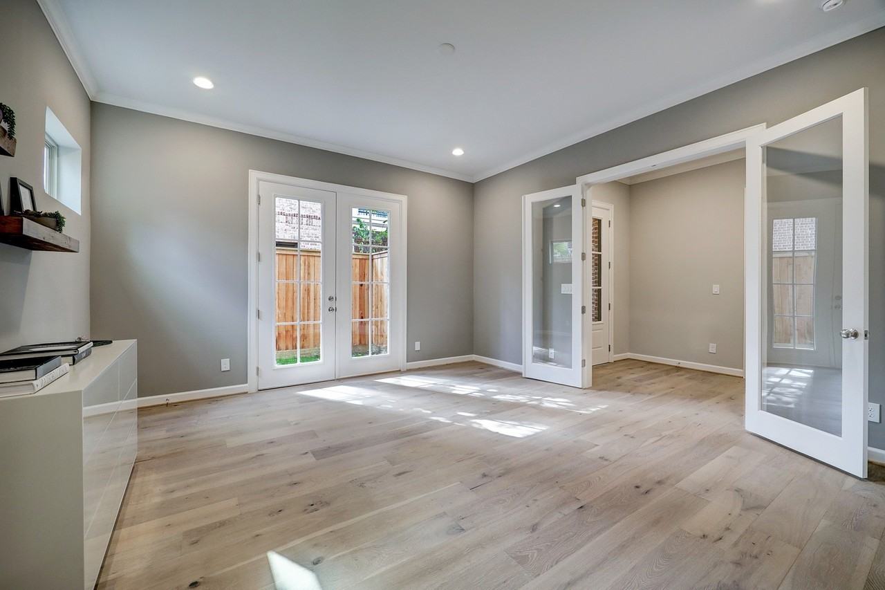 505 Reinicke St - Photo 5 of 21