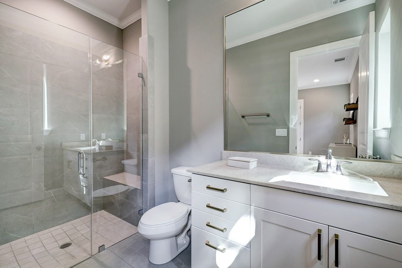 505 Reinicke St - Photo 6 of 21