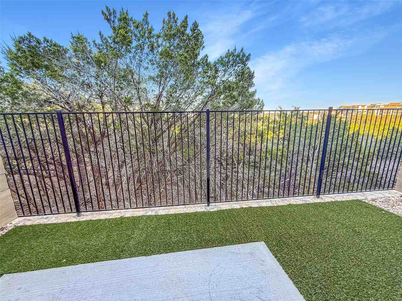 5609 Mobeetie Loop - Photo 6 of 23