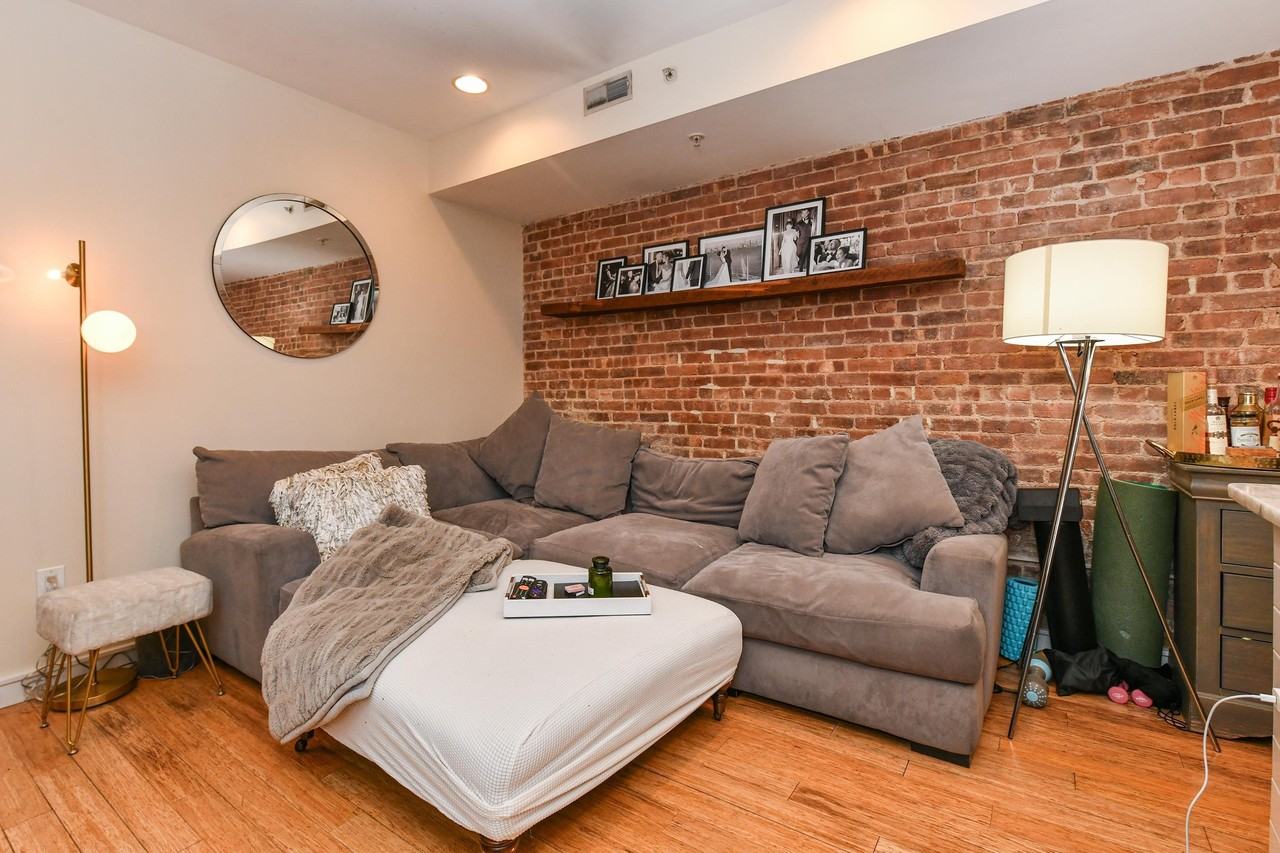 812 Washington St #1 - Photo 2 of 18