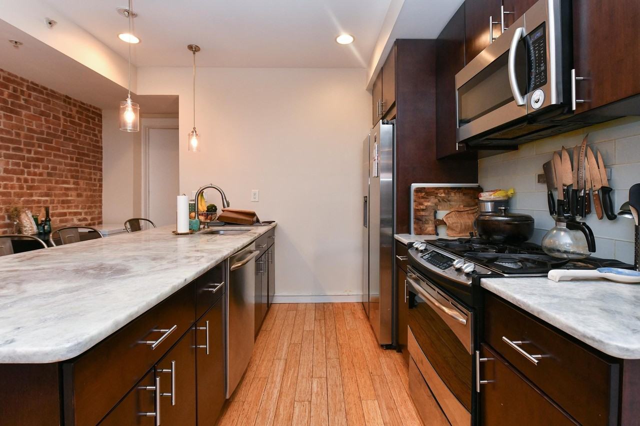 812 Washington St #1 - Photo 4 of 18