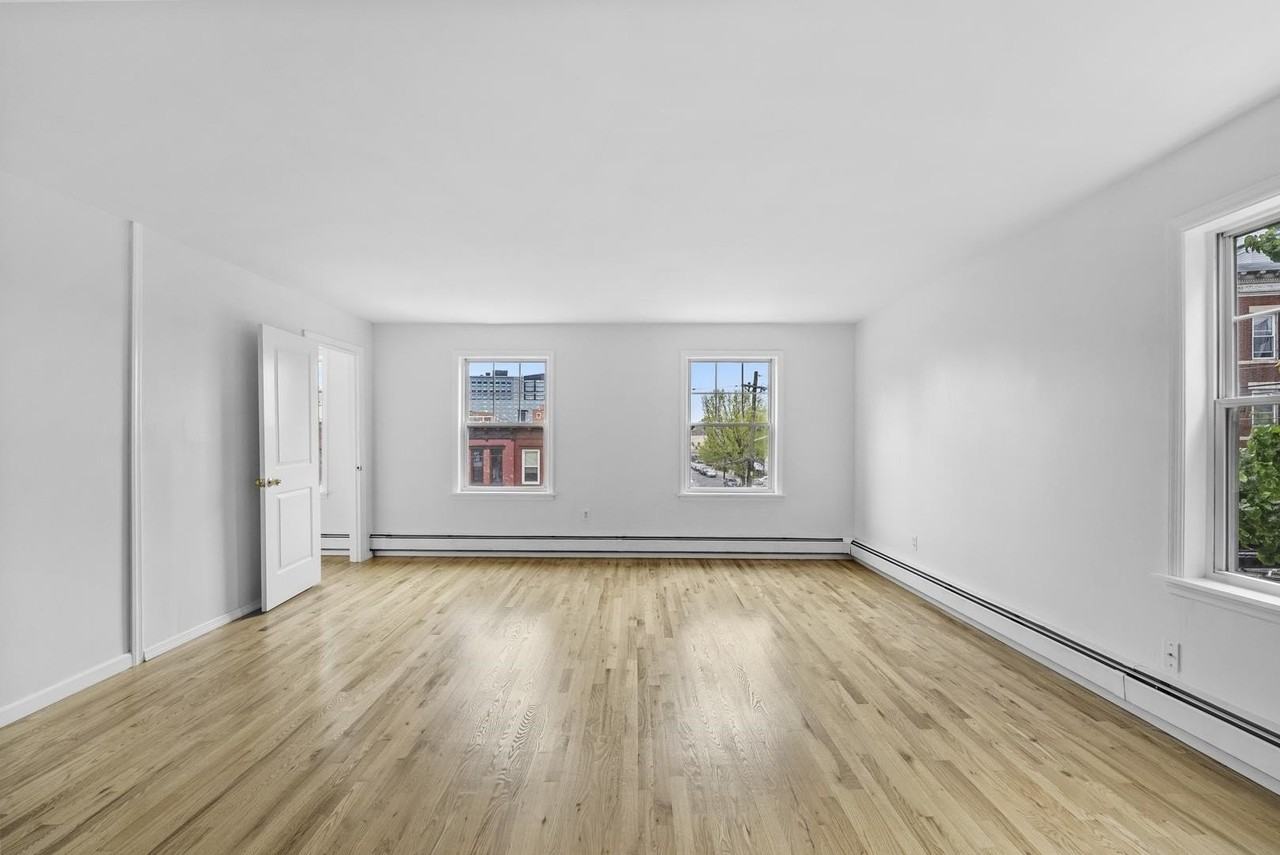 282 St Pauls Ave - Photo 5 of 17