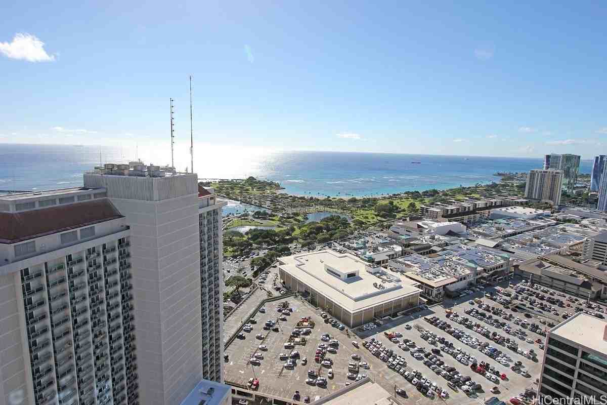 1631 Kapiolani Blvd Apt 4509 - Photo 2 of 16