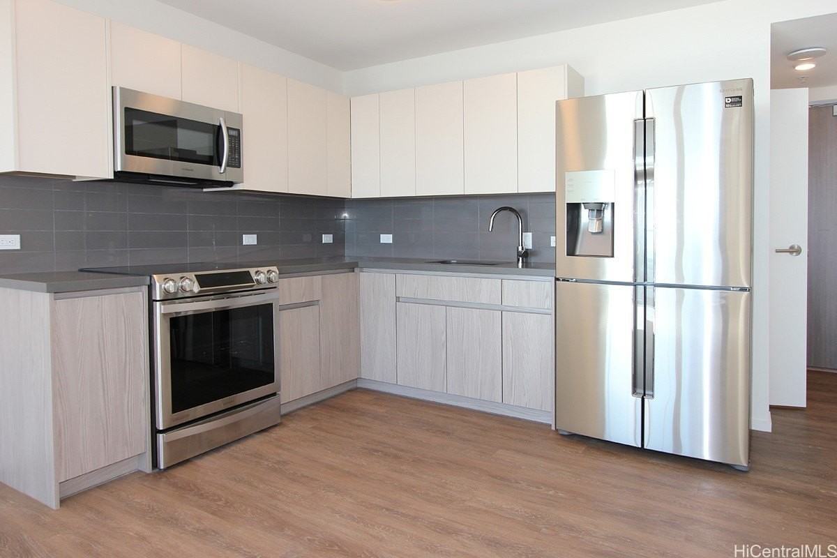 1631 Kapiolani Blvd Apt 4509 - Photo 3 of 16