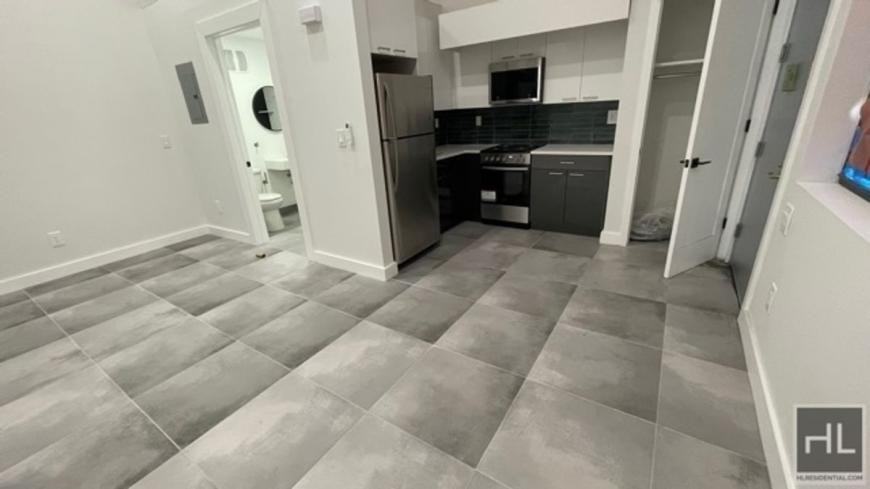 237 Utica Ave - Photo 2 of 10