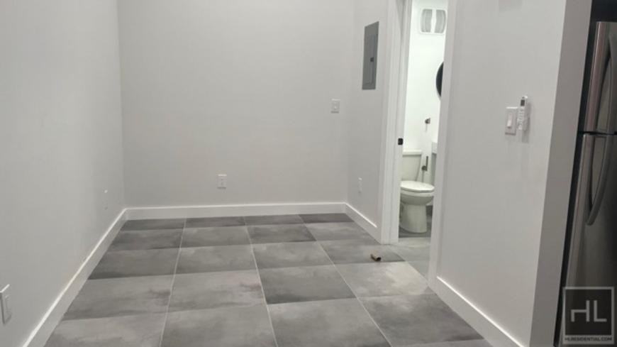 237 Utica Ave - Photo 7 of 10