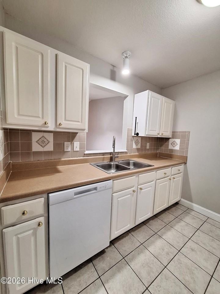 2947 Jessica Dr #A - Photo 3 of 13