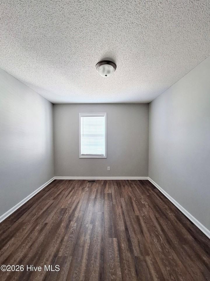 1222 Cross Creek Cir Apt W2 - Photo 6 of 11