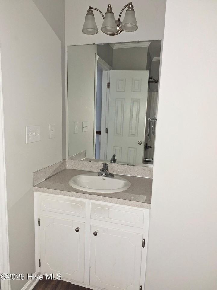 1222 Cross Creek Cir Apt W2 - Photo 7 of 11