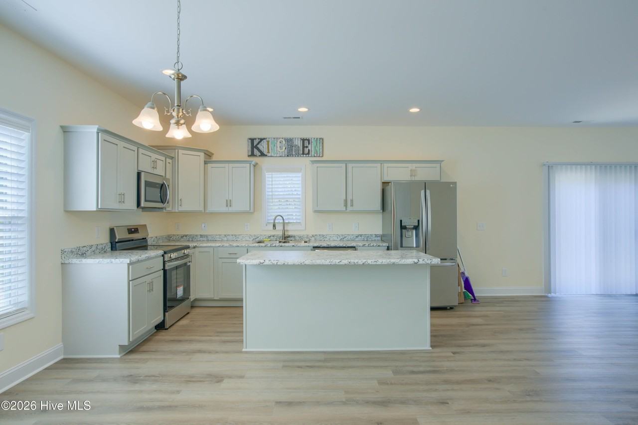 410 Sundown Ct - Photo 3 of 21