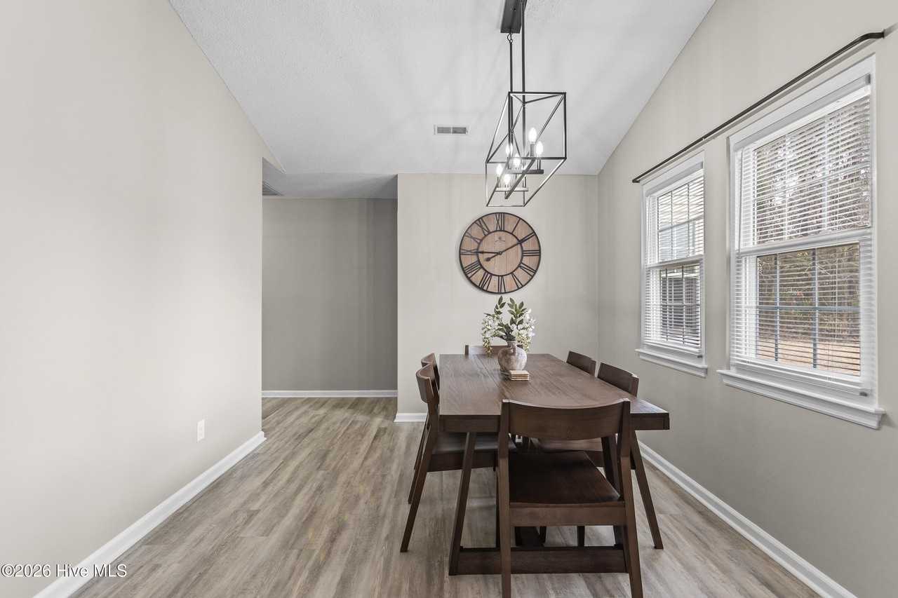 612 Crissy Dr - Photo 7 of 29