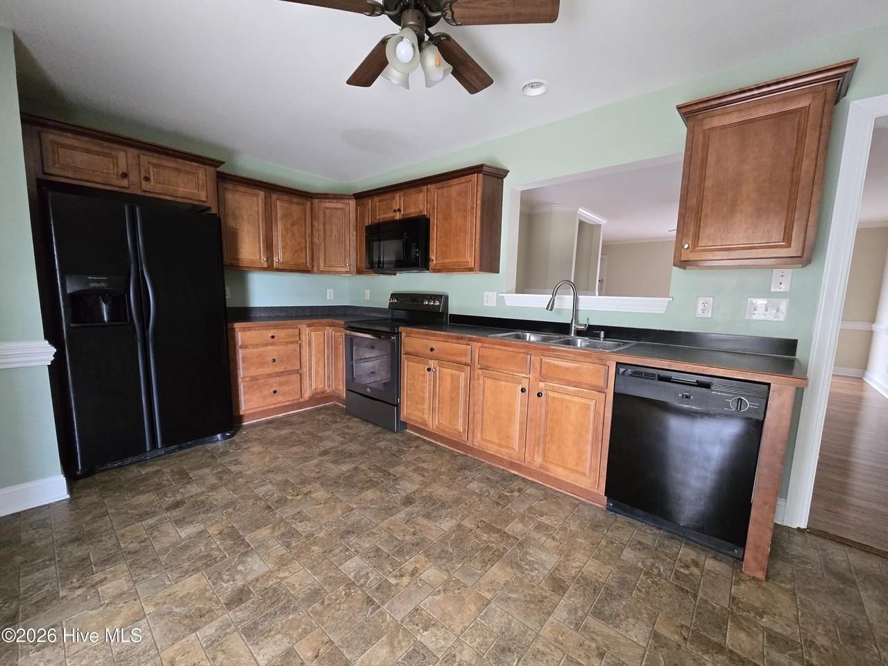 313 S Square Dr Unit A - Photo 7 of 23