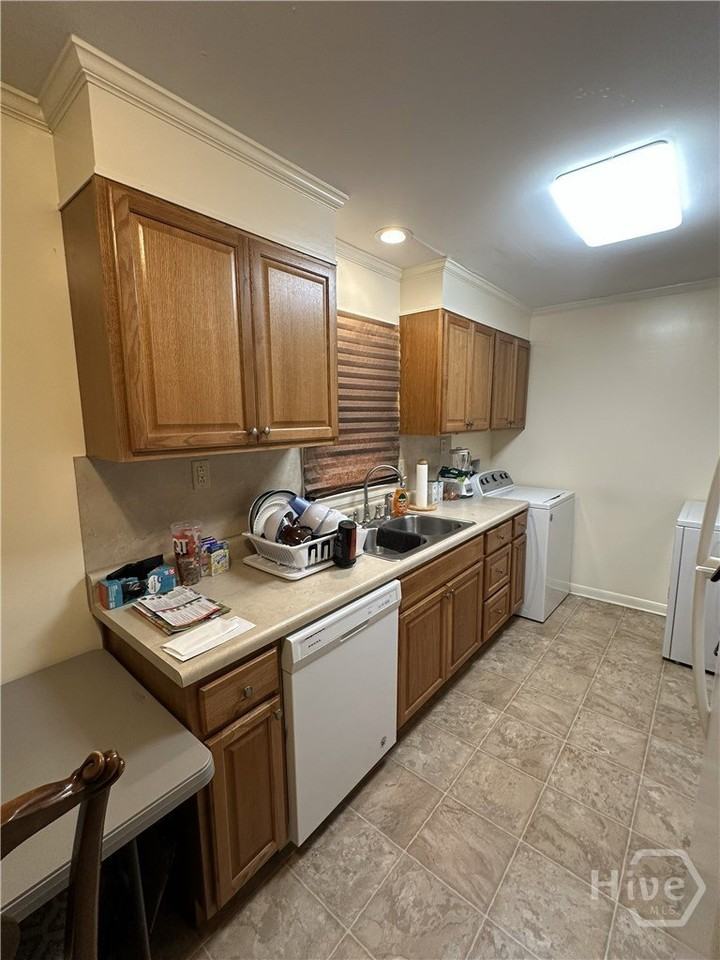 105 Cedar Dr - Photo 6 of 20