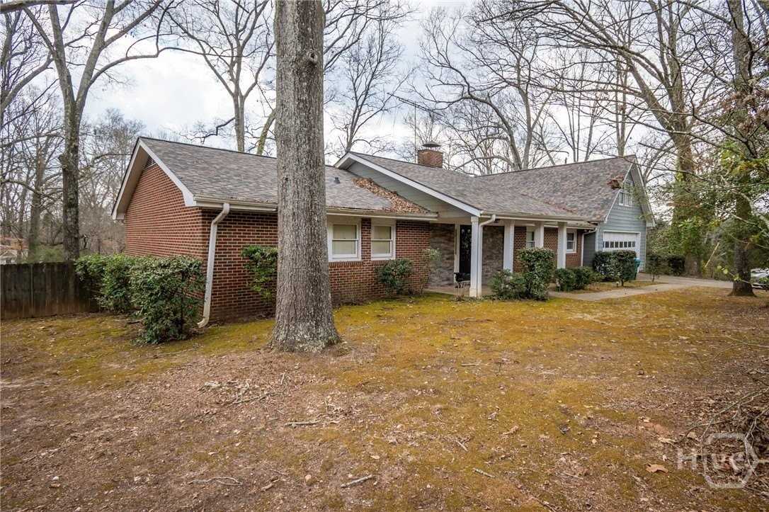 1380 Chestnut Hill Rd - Photo 5 of 21