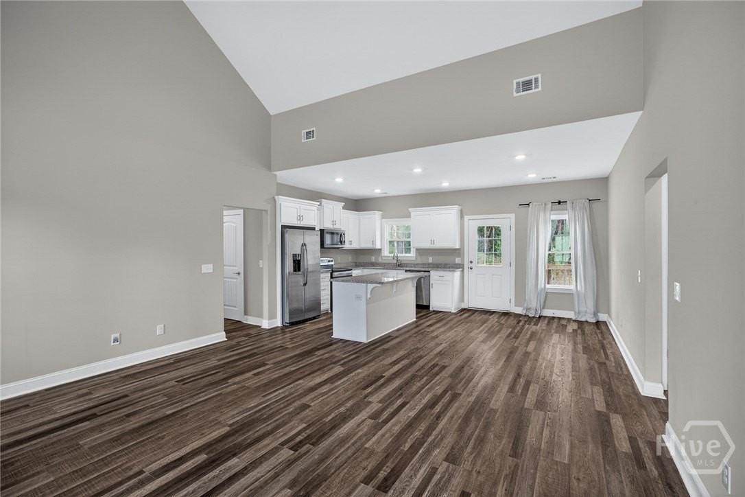 100 Kayton Ct - Photo 7 of 27