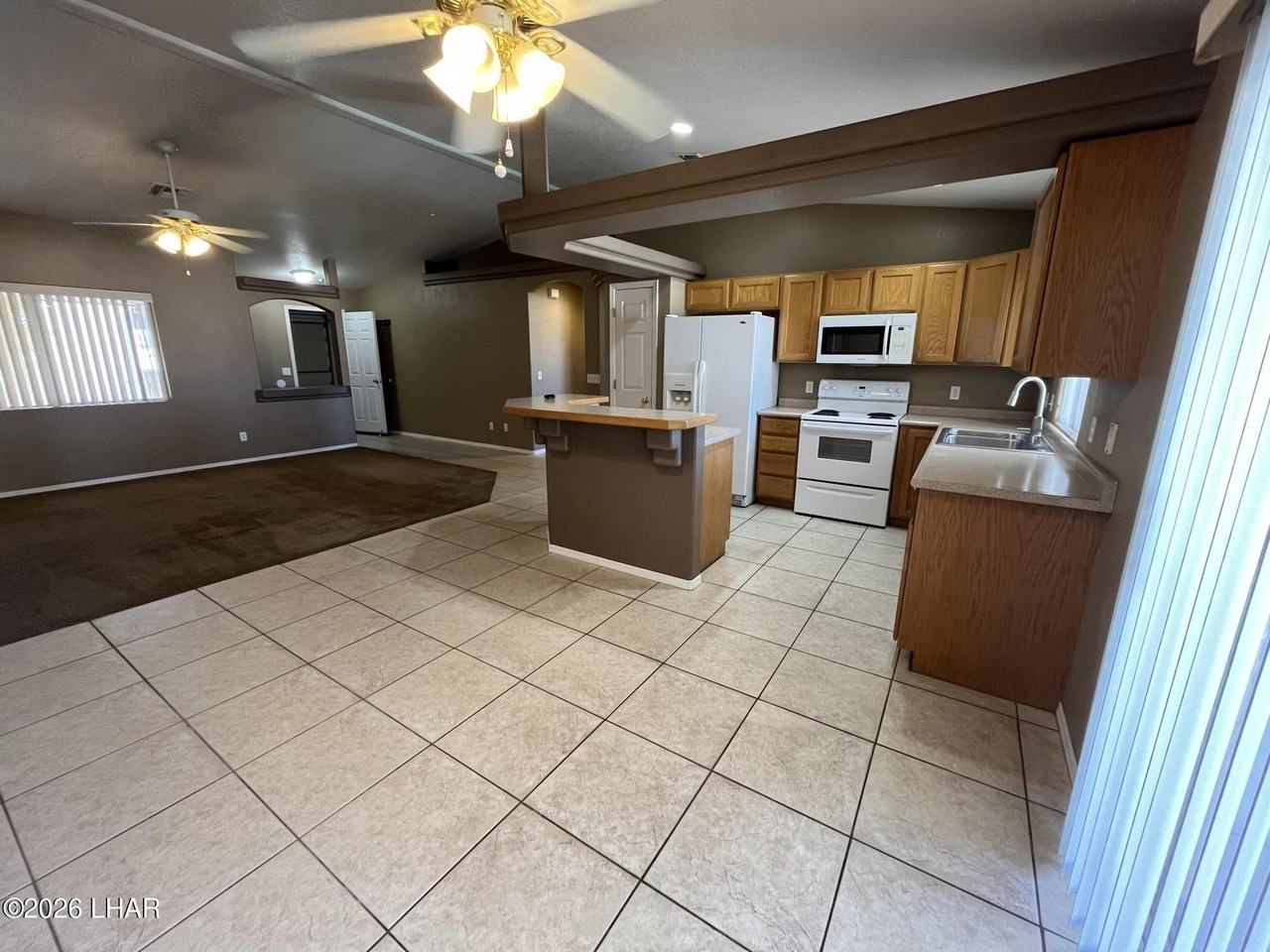 2165 Sandwood Dr Unit 102 #102 - Photo 4 of 20