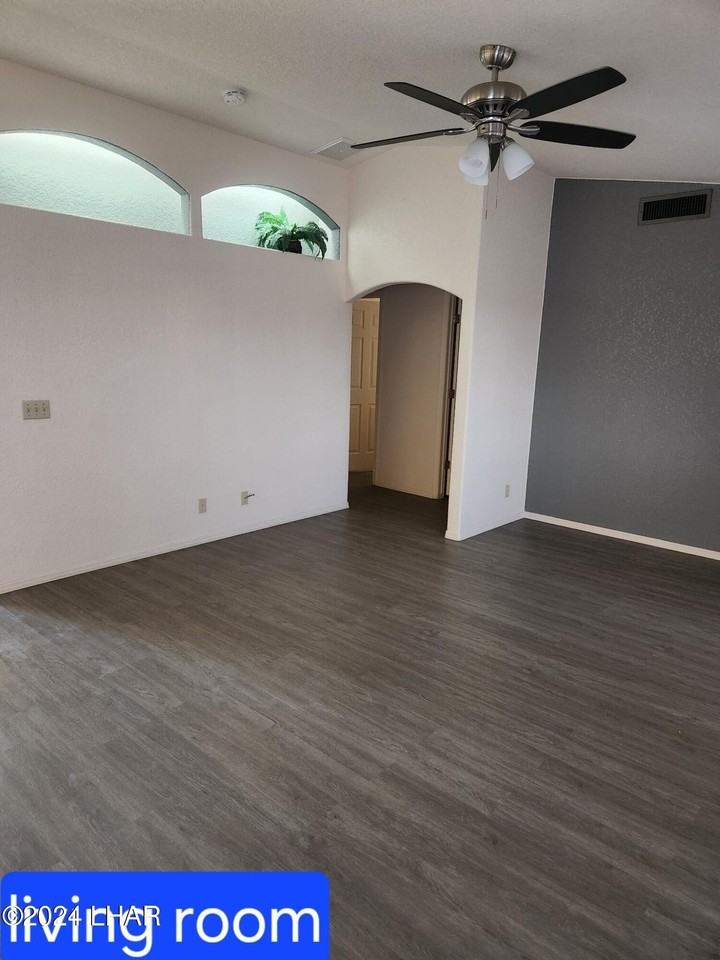 3099 Jamaica Blvd S - Photo 5 of 15