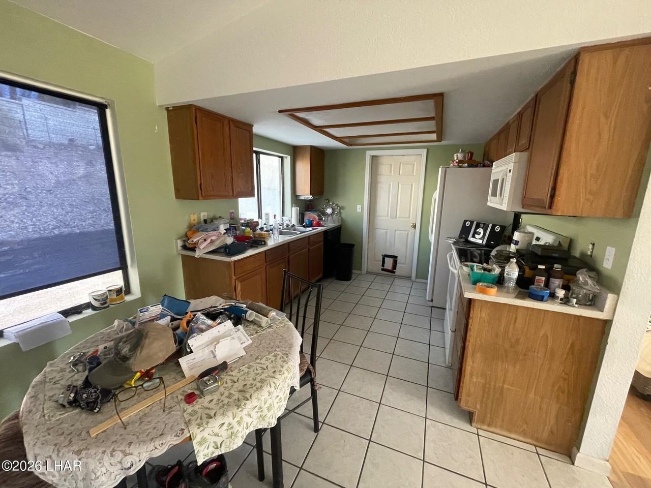 3475 Winston Dr - Photo 2 of 8