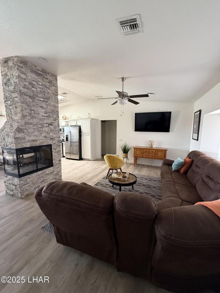 3880 Vega Dr - Photo 7 of 19