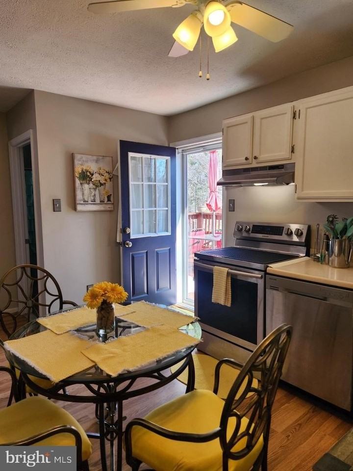 6345 Piney Ridge Dr - Photo 7 of 26