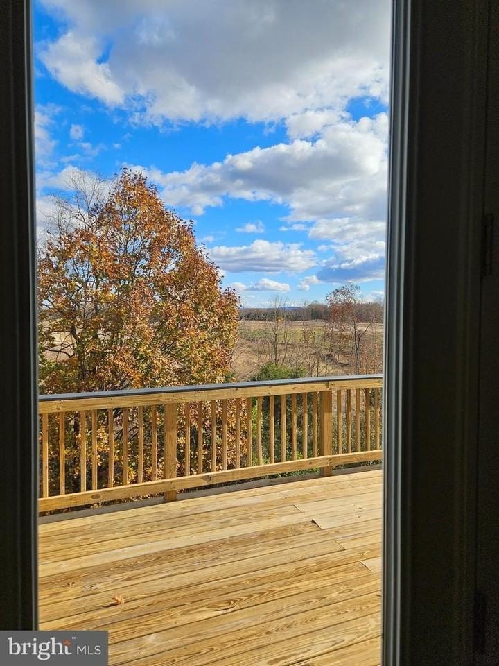 178 Solara Dr - Photo 7 of 18