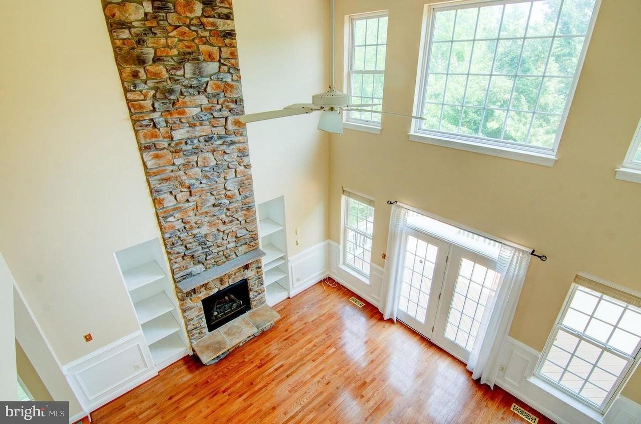 5861 Governors Hill Dr - Photo 2 of 32