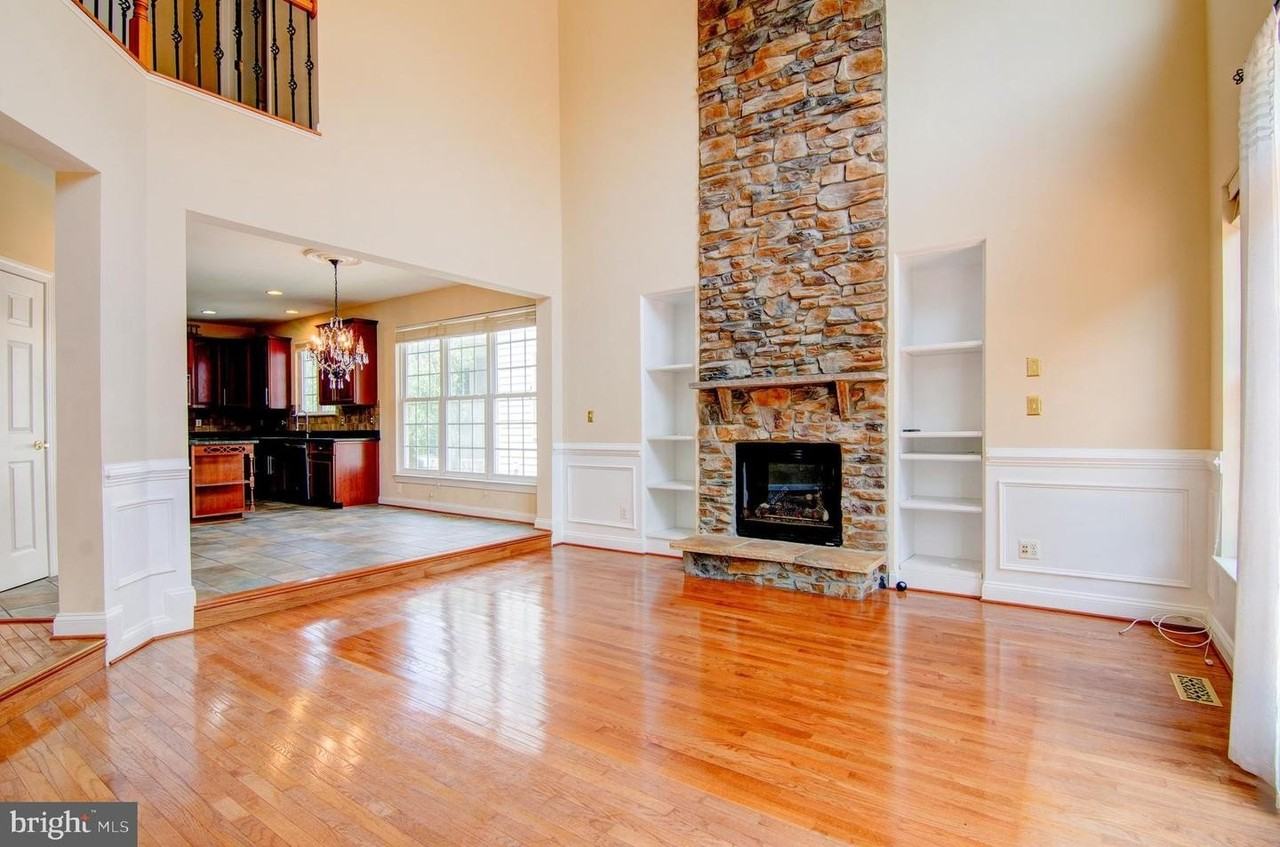 5861 Governors Hill Dr - Photo 5 of 32