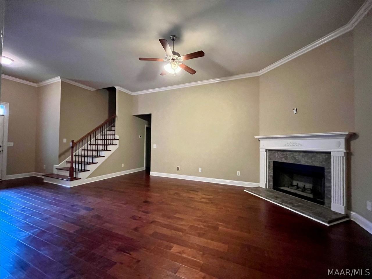 217 Winchester Way - Photo 4 of 50