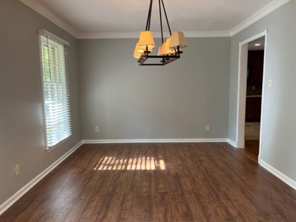 1379 Lancaster Dr - Photo 6 of 26