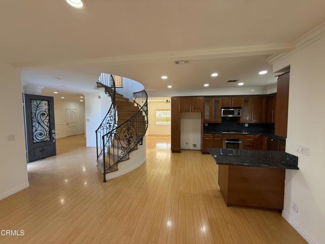 7011 Liberty Dr - Photo 4 of 8