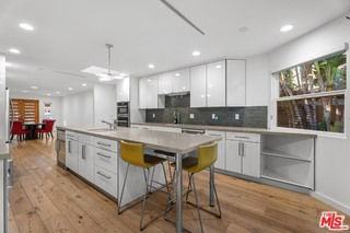 4136 Greenbush Ave - Photo 2 of 8