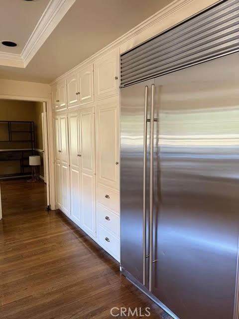 991 Roxbury Rd - Photo 3 of 8