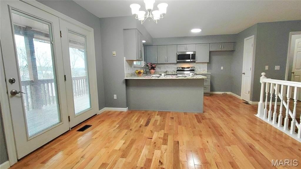 331 Carriage Trail Ct - Photo 4 of 17