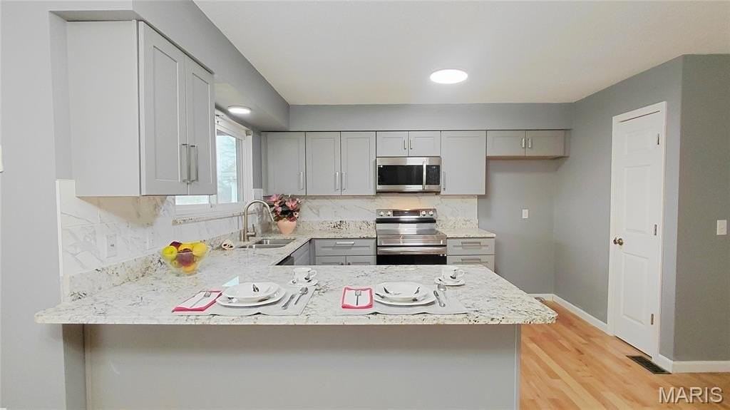 331 Carriage Trail Ct - Photo 5 of 17