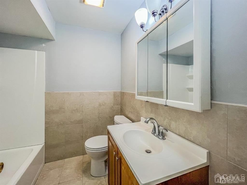 124 Washington Ave - Photo 6 of 8