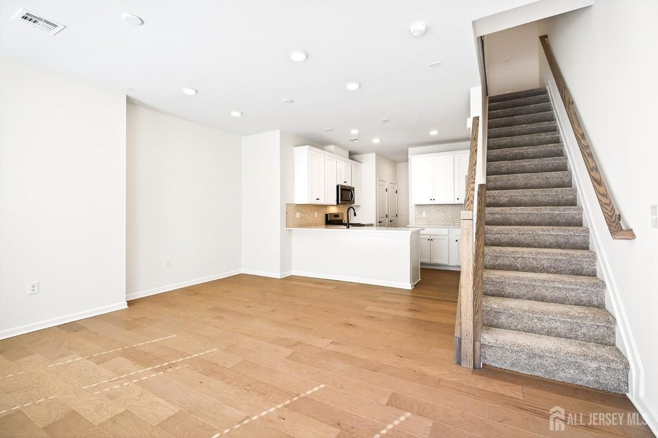 507 Sadie Cir - Photo 2 of 21