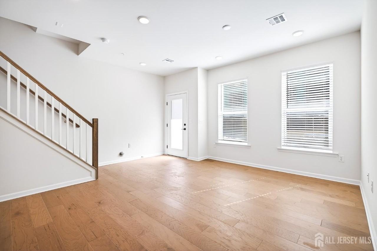 507 Sadie Cir - Photo 4 of 21