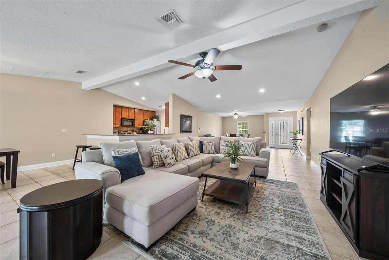 11 Riviera Estates Ct - Photo 7 of 28