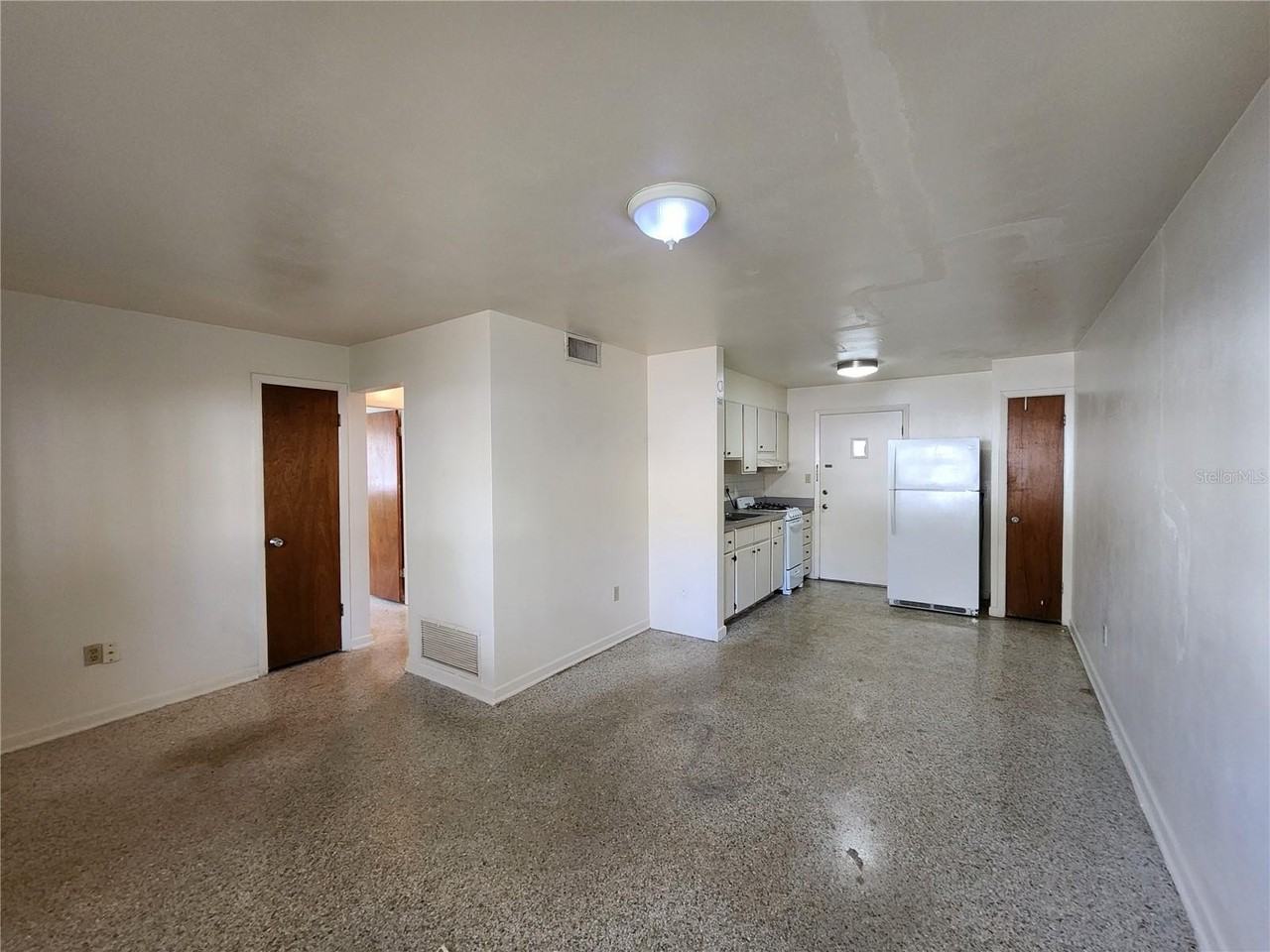 1912 Nw 9th St - Photo 4 of 23