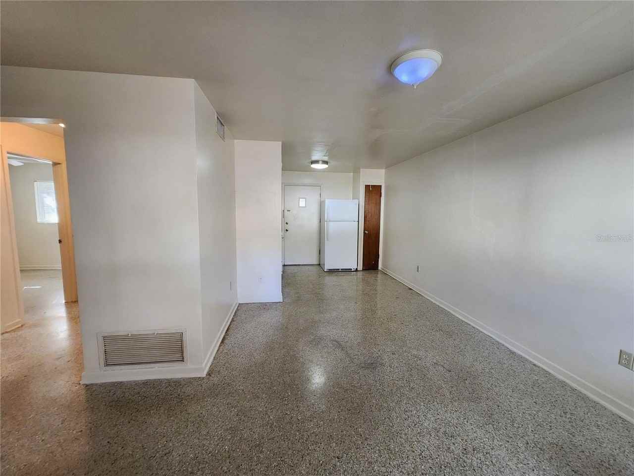 1912 Nw 9th St - Photo 7 of 23