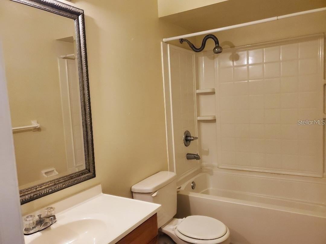 734 Shakespeare Dr - Photo 5 of 9