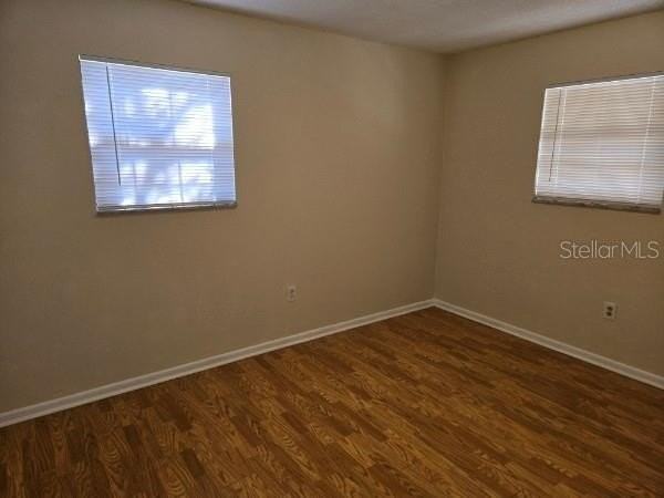 503 Lewis St - Photo 7 of 14