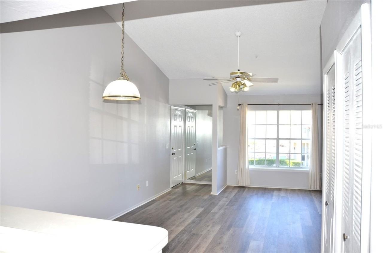 140 Reserve Cir #200 - Photo 4 of 22