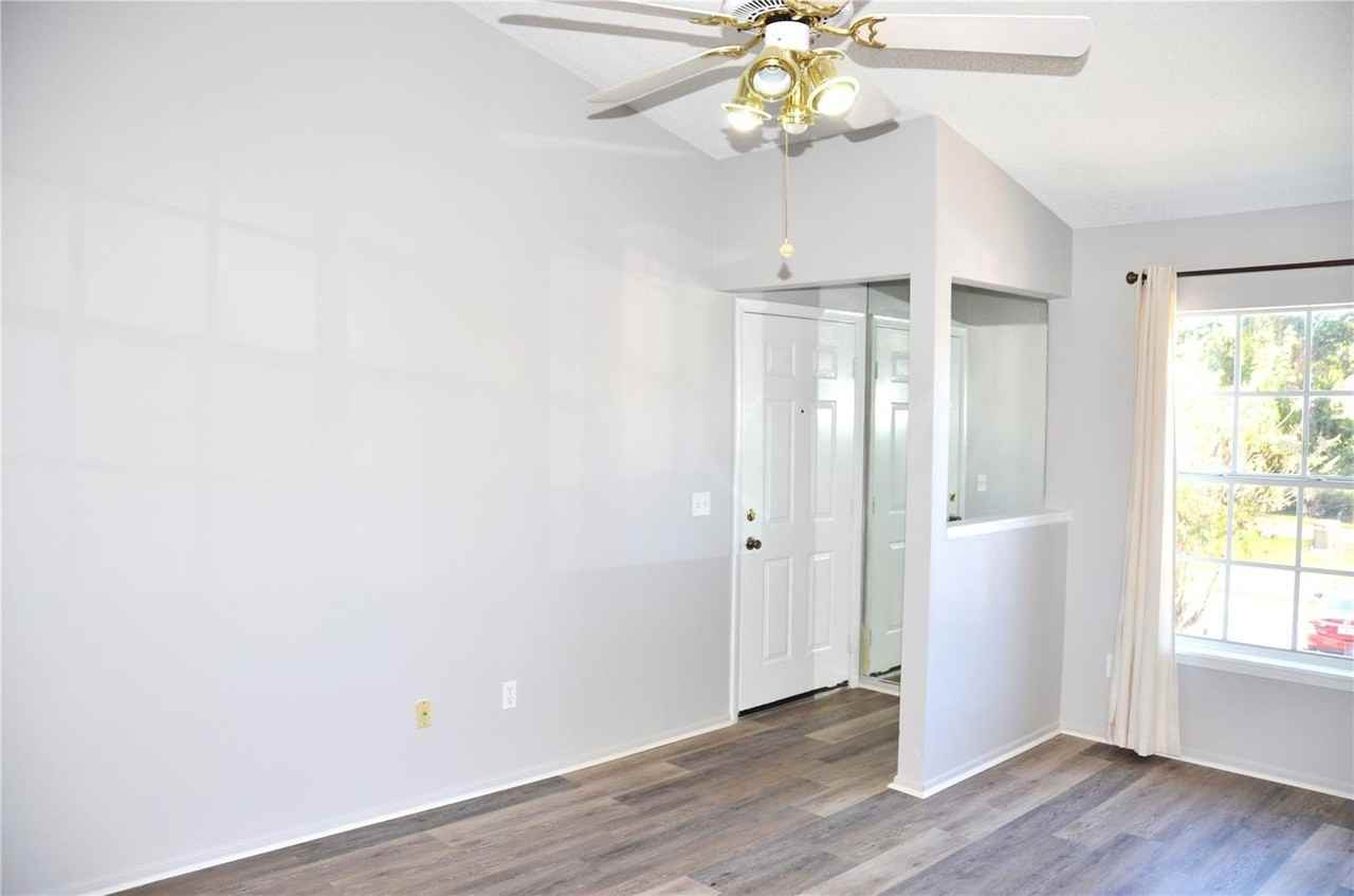 140 Reserve Cir #200 - Photo 6 of 22