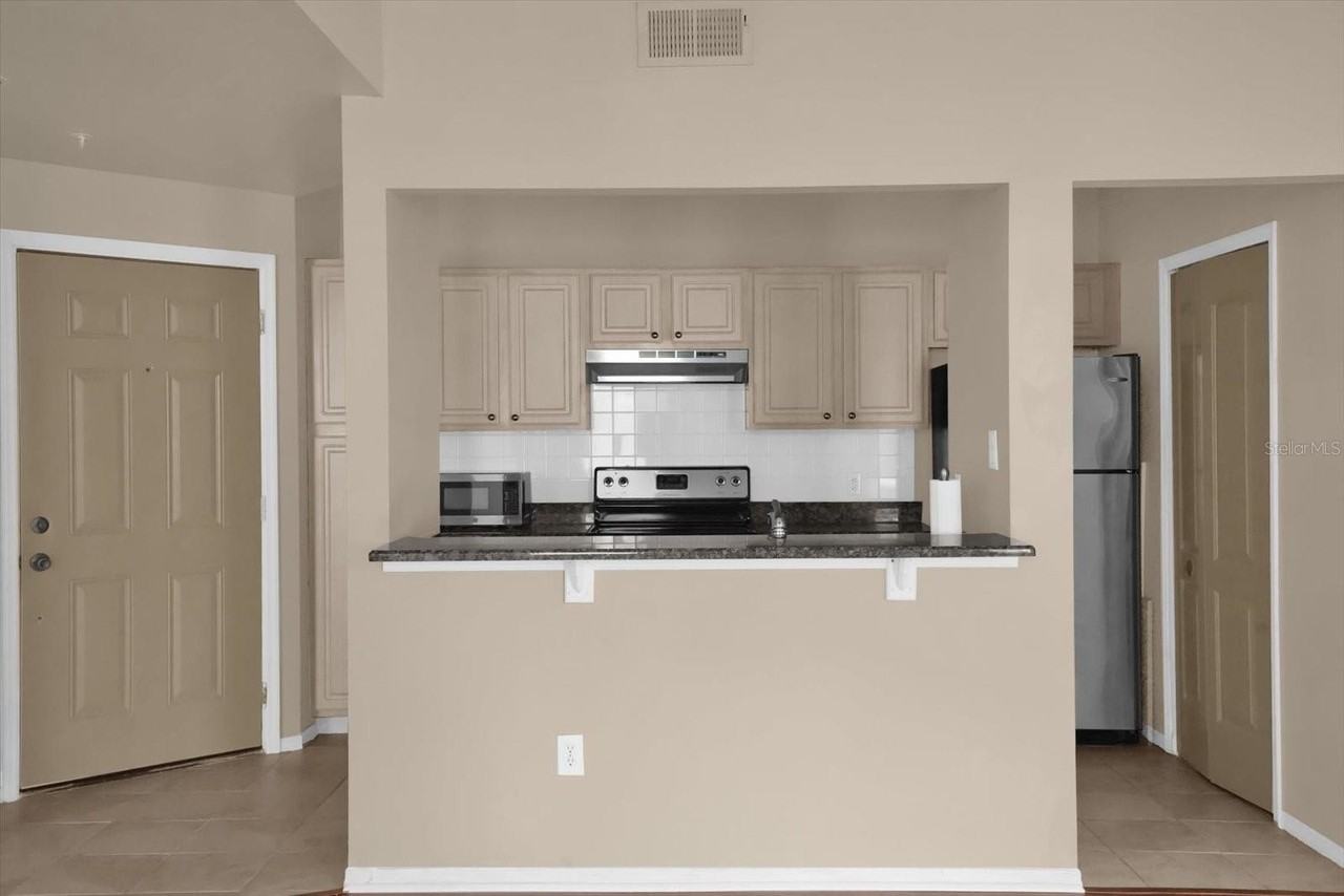 404 Summit Ridge Pl #204 - Photo 7 of 23