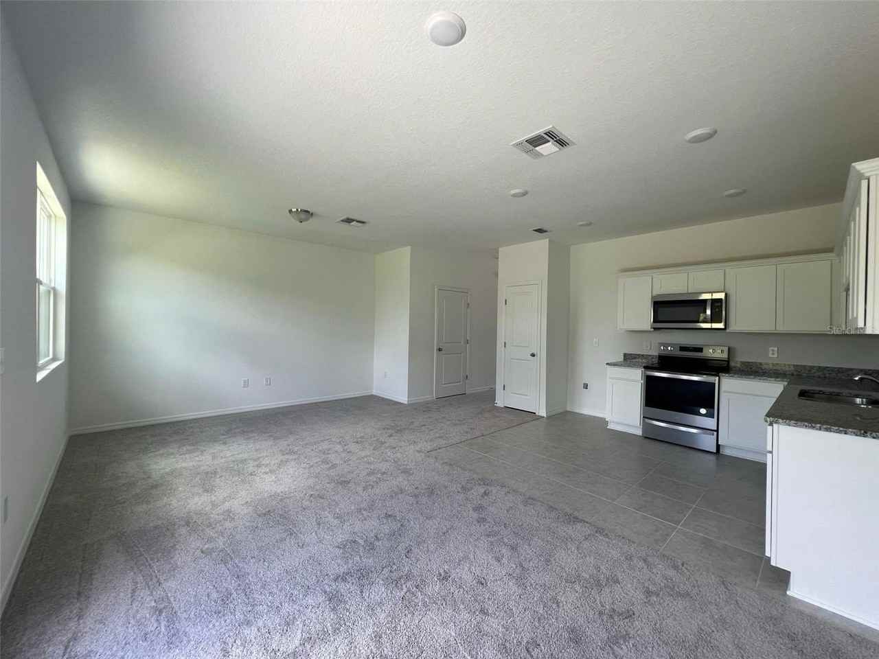 545 Madison Dr - Photo 5 of 16